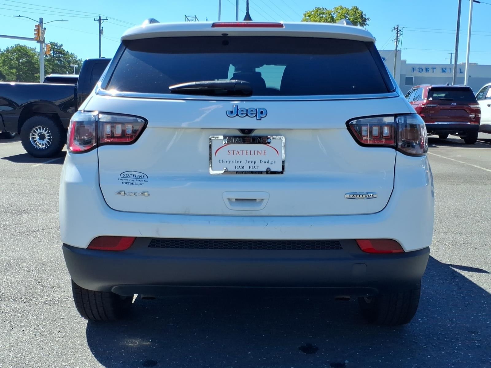 Used 2024 Bright White Clearcoat Jeep Latitude image 15