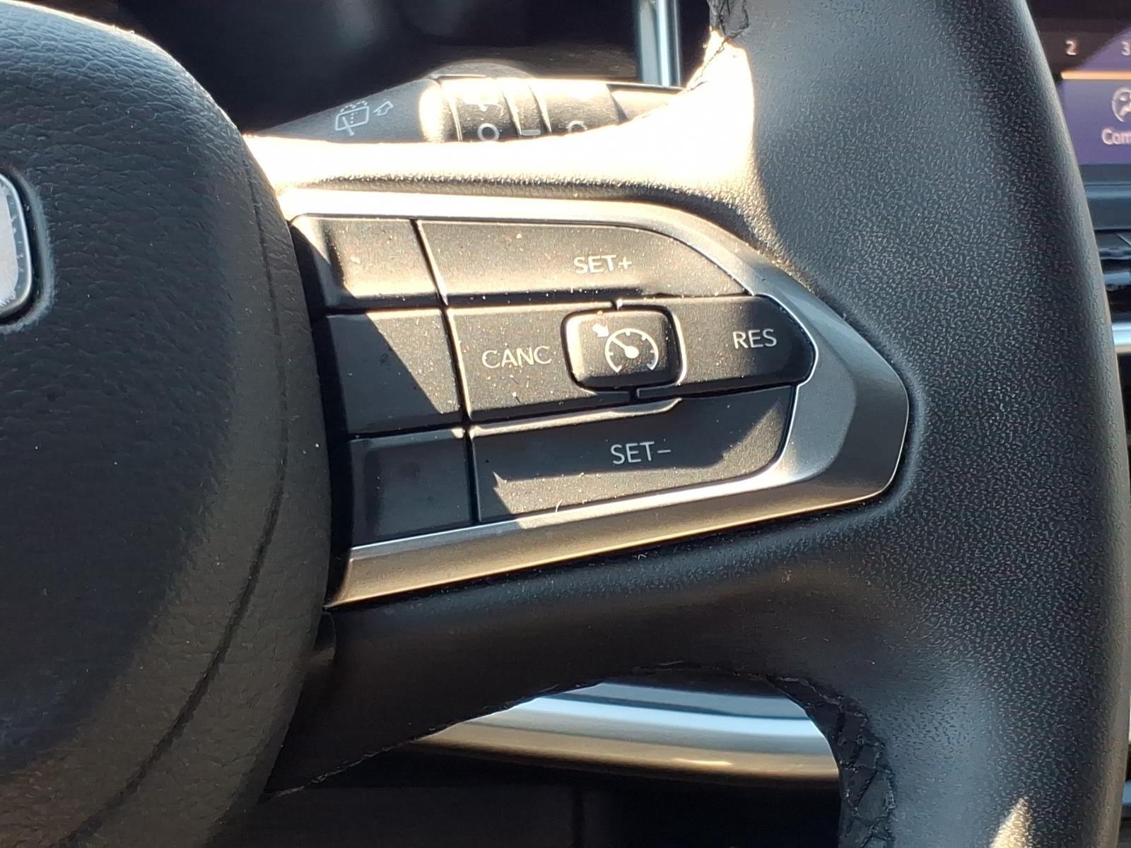 Used 2024 Bright White Clearcoat Jeep Latitude image 26