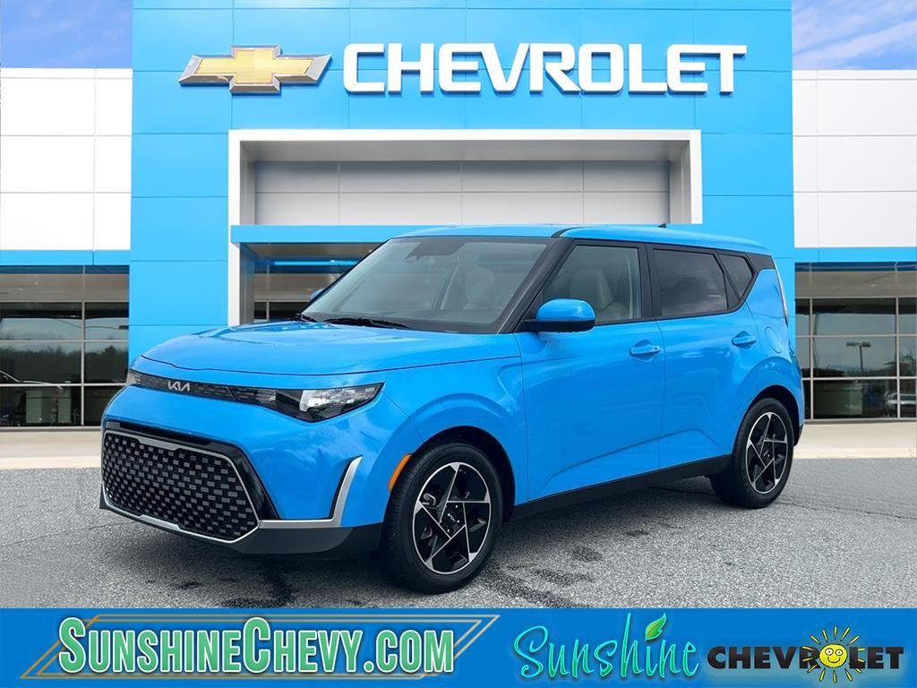 Surf Blue 2024 Kia Soul EX FWD SUV / Crossover Front-Wheel Drive Continuously Variable Transmission