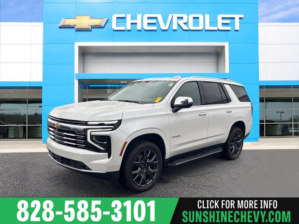 White (Iridescent Pearl Tricoat) 2025 Chevrolet Tahoe SUV / Crossover Four-Wheel Drive Automatic