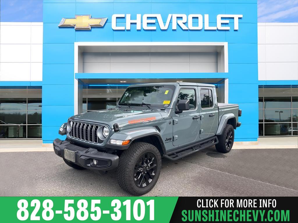 Anvil Clear Coat 2024 Jeep Gladiator Pickup Truck Four-Wheel Drive 8-Speed Automatic