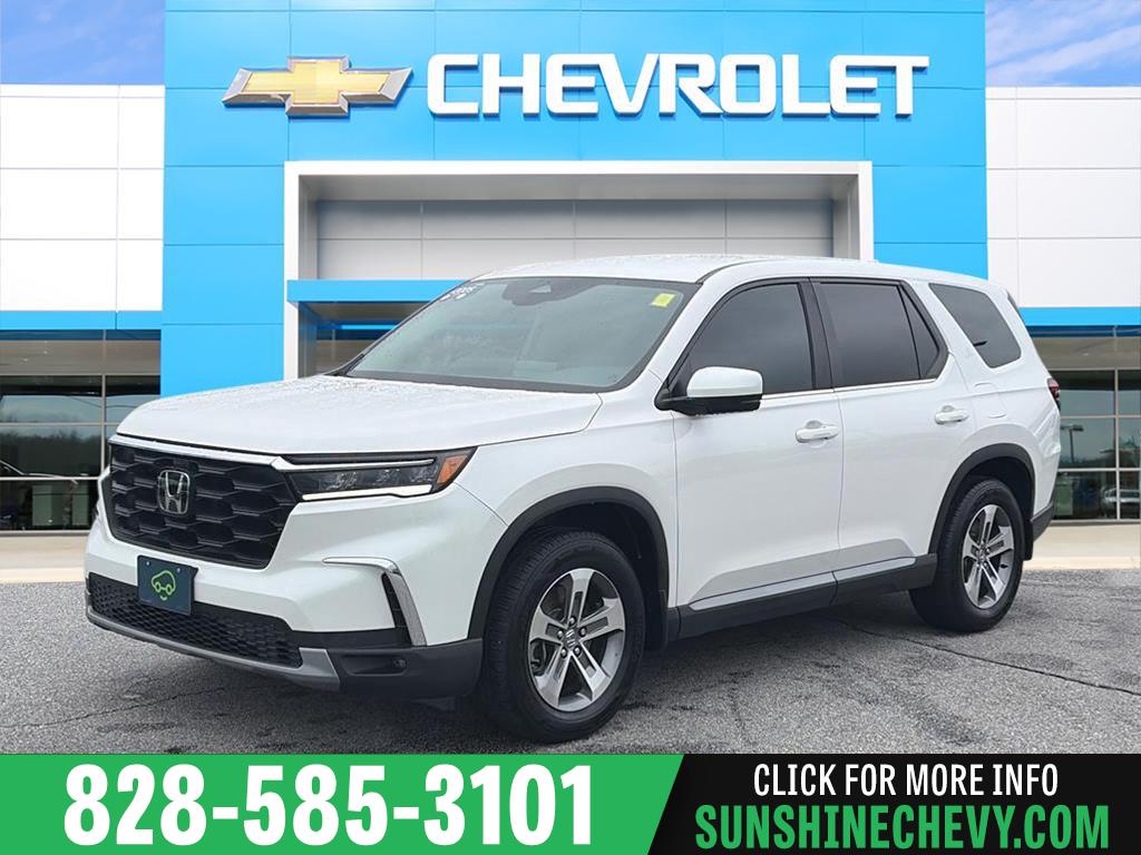 Platinum White Pearl 2025 Honda Pilot SUV / Crossover Front-Wheel Drive Automatic