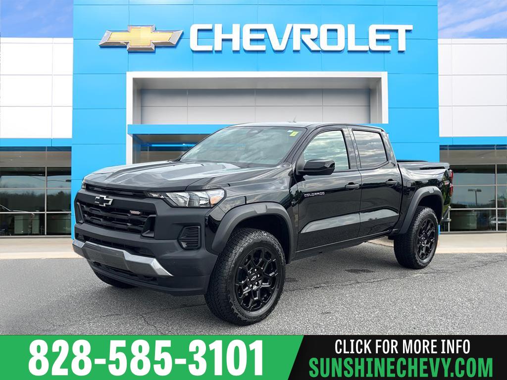 Black 2026 Chevrolet Colorado Pickup Truck Four-Wheel Drive 8-Speed Automatic