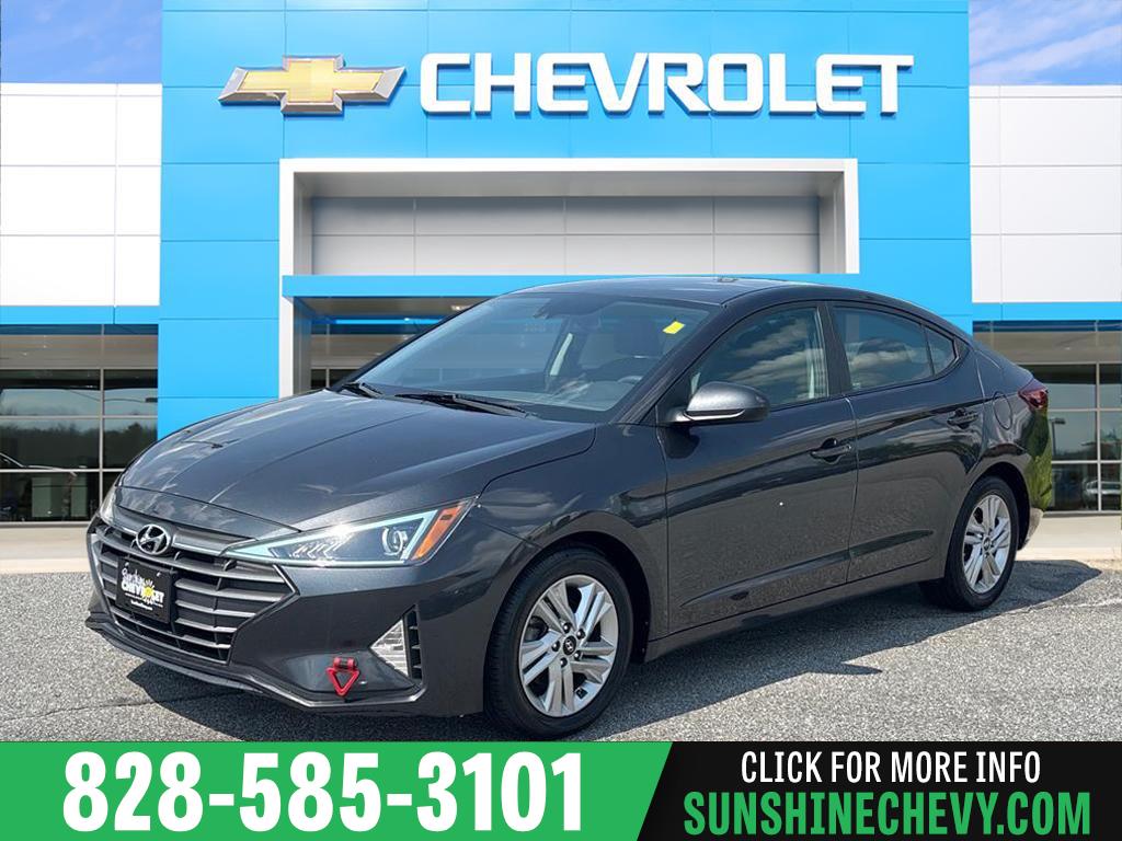  2020 Hyundai Elantra SEL FWD   