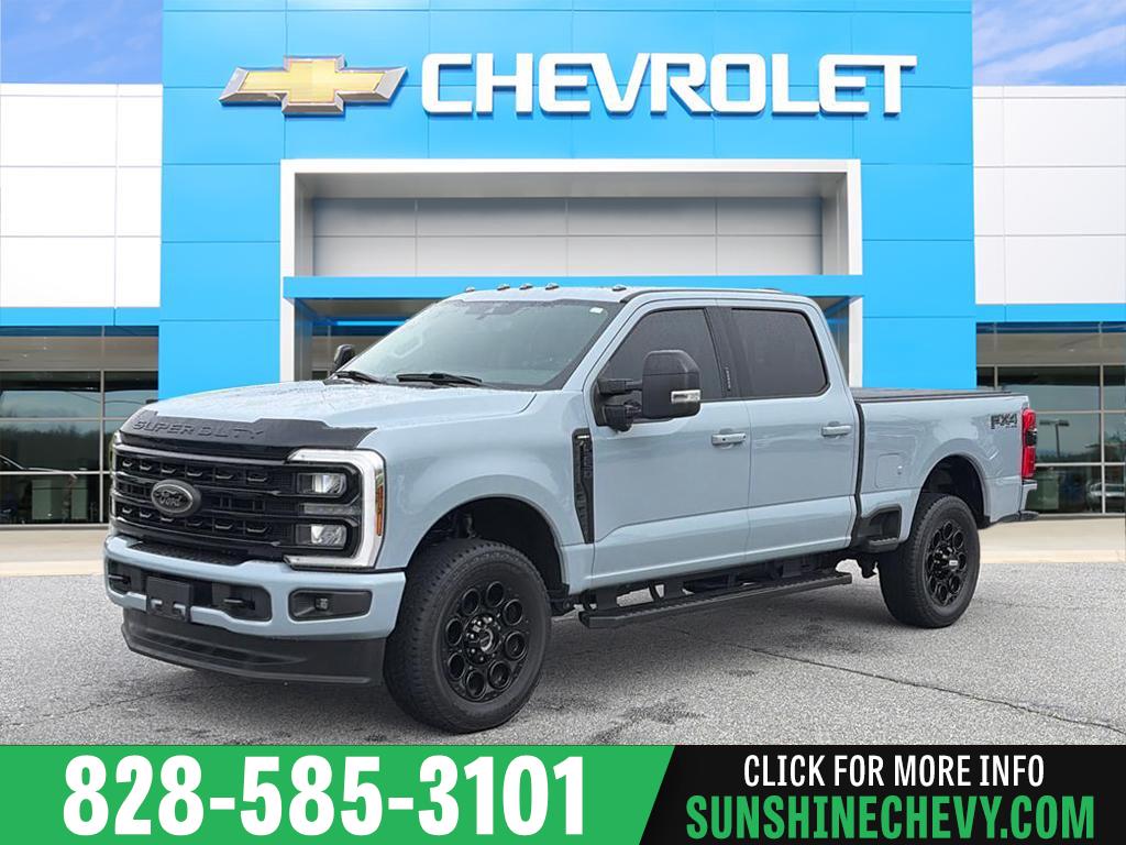 Glacier Gray Metallic Tri-Coat 2024 Ford F-250 Super Duty Pickup Truck Four-Wheel Drive Automatic