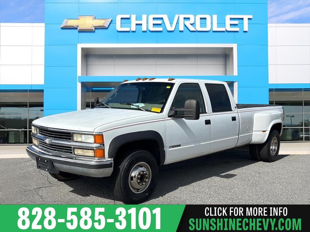 Summit White 1998 Chevrolet C/K 3500 Pickup Truck 4-Speed Automatic Overdrive