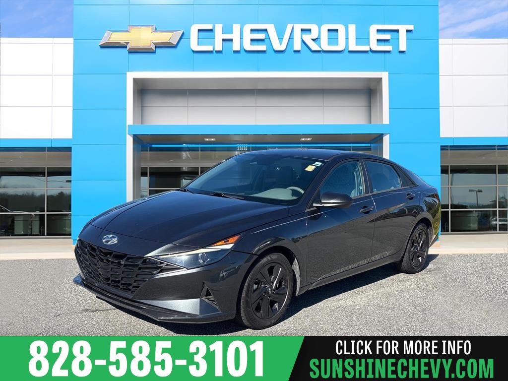  2021 Hyundai Elantra SEL FWD   