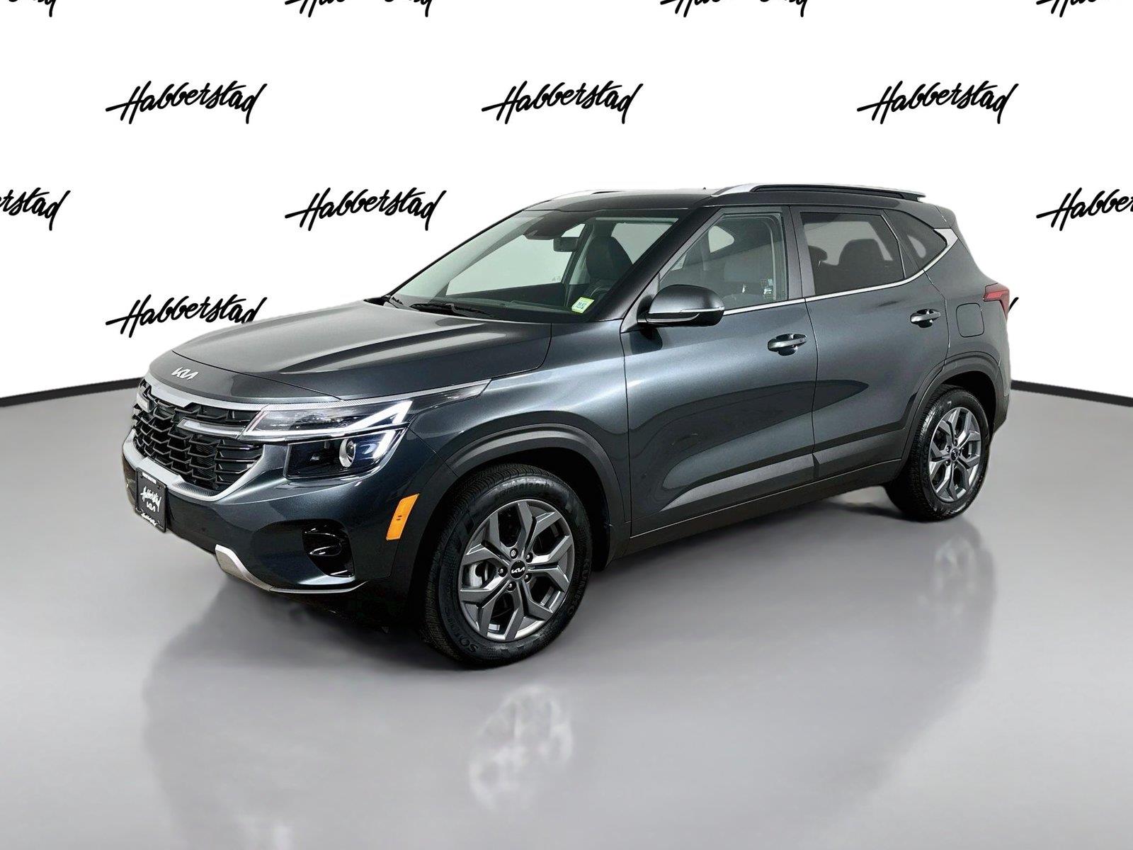 Gravity Gray 2024 Kia Seltos SUV / Crossover All-Wheel Drive Continuously Variable Transmission