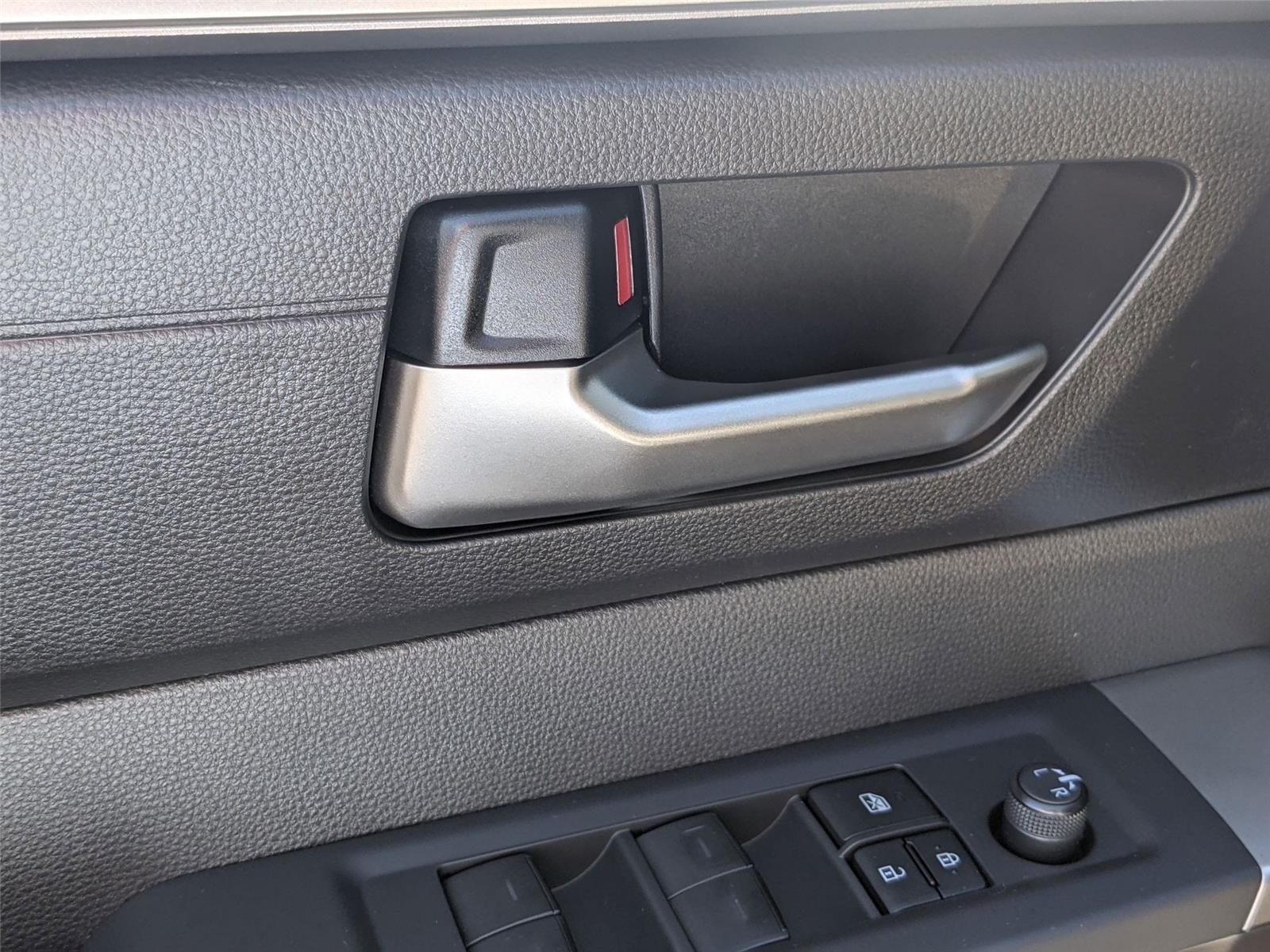 2024 Toyota Tundra SR5 - Photo 11