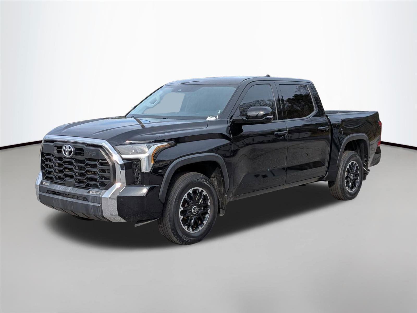 Midnight Black Metallic 2022 Toyota Tundra SR5 CrewMax Cab RWD Pickup Truck 4X2 Automatic