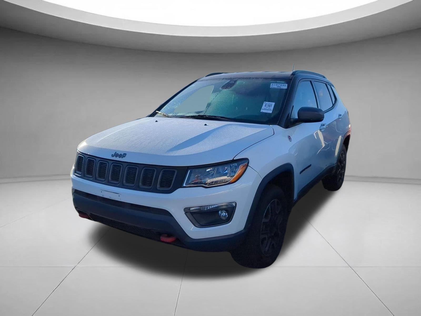 White Clearcoat 2019 Jeep Compass Trailhawk 4WD SUV / Crossover Four-Wheel Drive Automatic