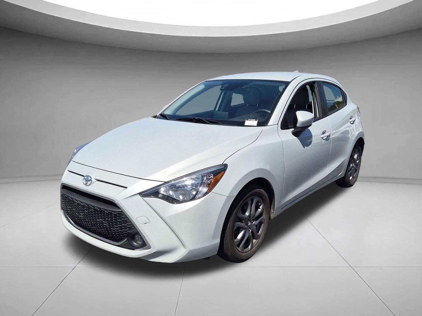 Icicle 2020 Toyota Yaris LE Hatchback FWD Hatchback Front-Wheel Drive Automatic