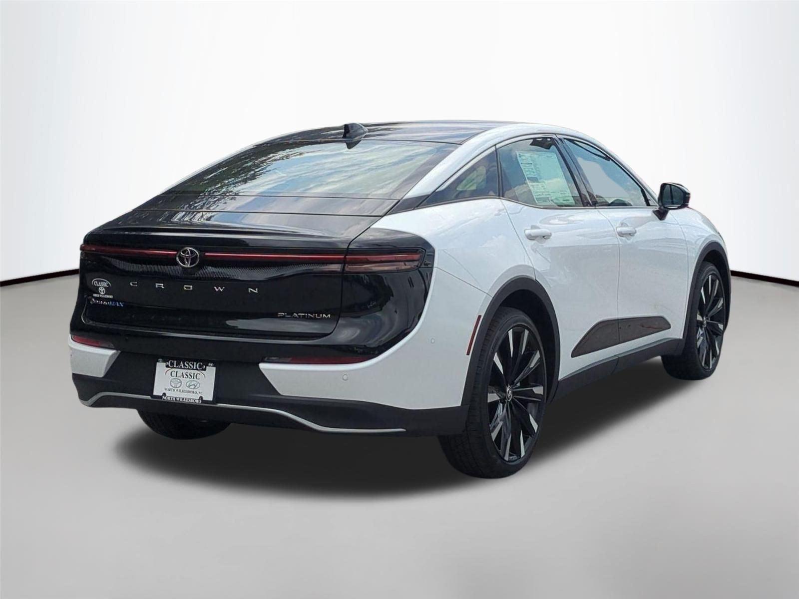 New 2026 Oxygen White Toyota Platinum image 5