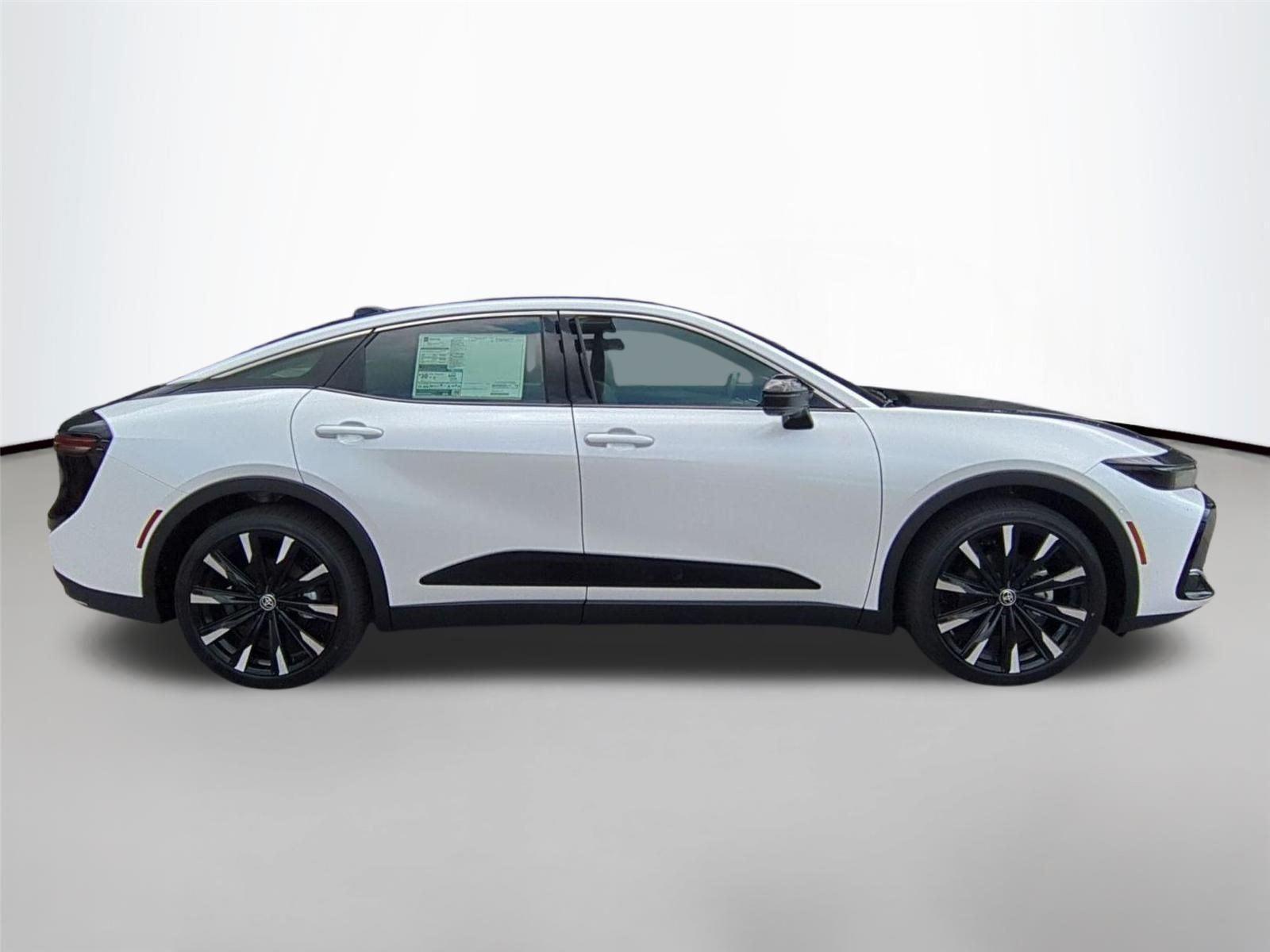 New 2026 Oxygen White Toyota Platinum image 6