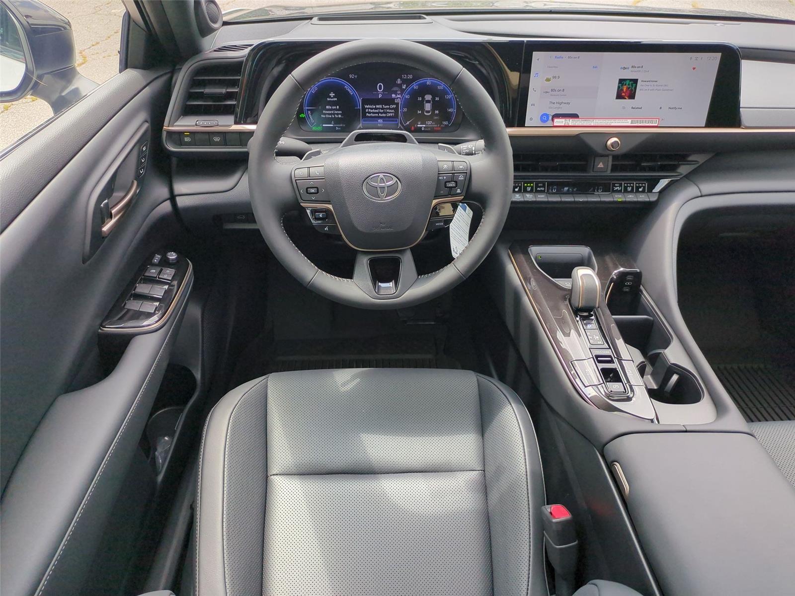 New 2026 Oxygen White Toyota Platinum image 32