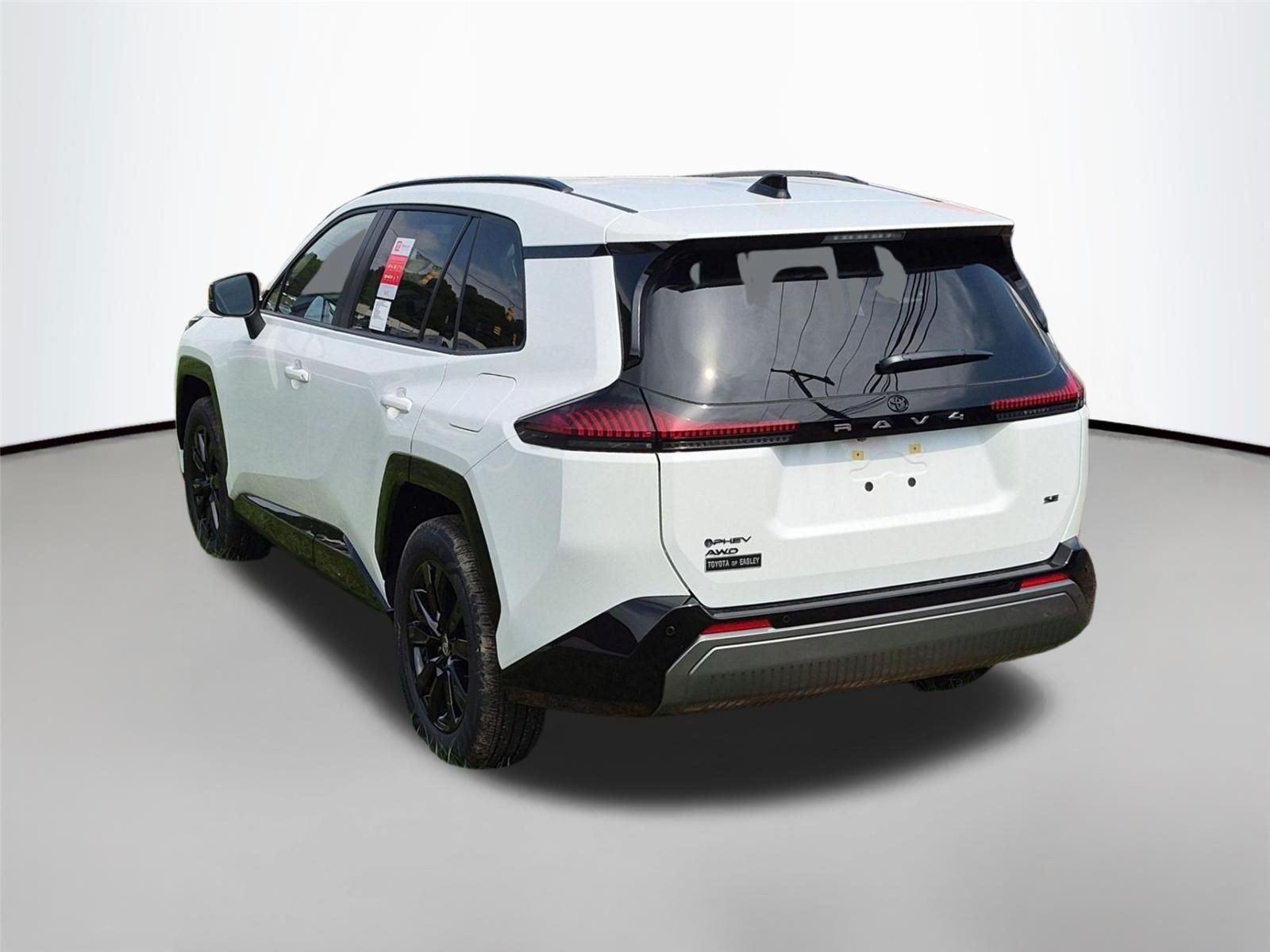 New 2026 Ice Cap Toyota SE image 3