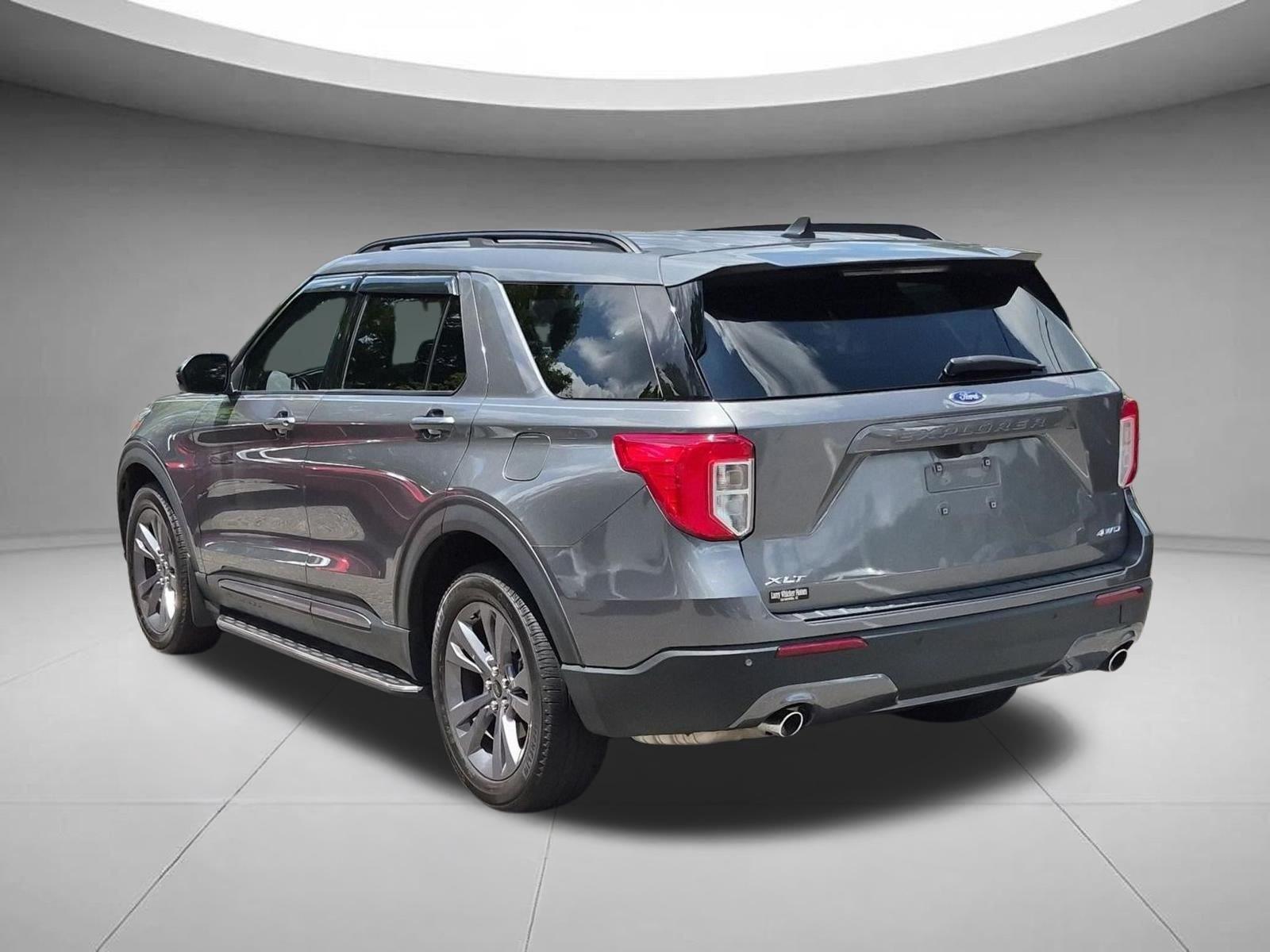 Used 2024 Carbonized Gray Metallic Ford XLT image 3