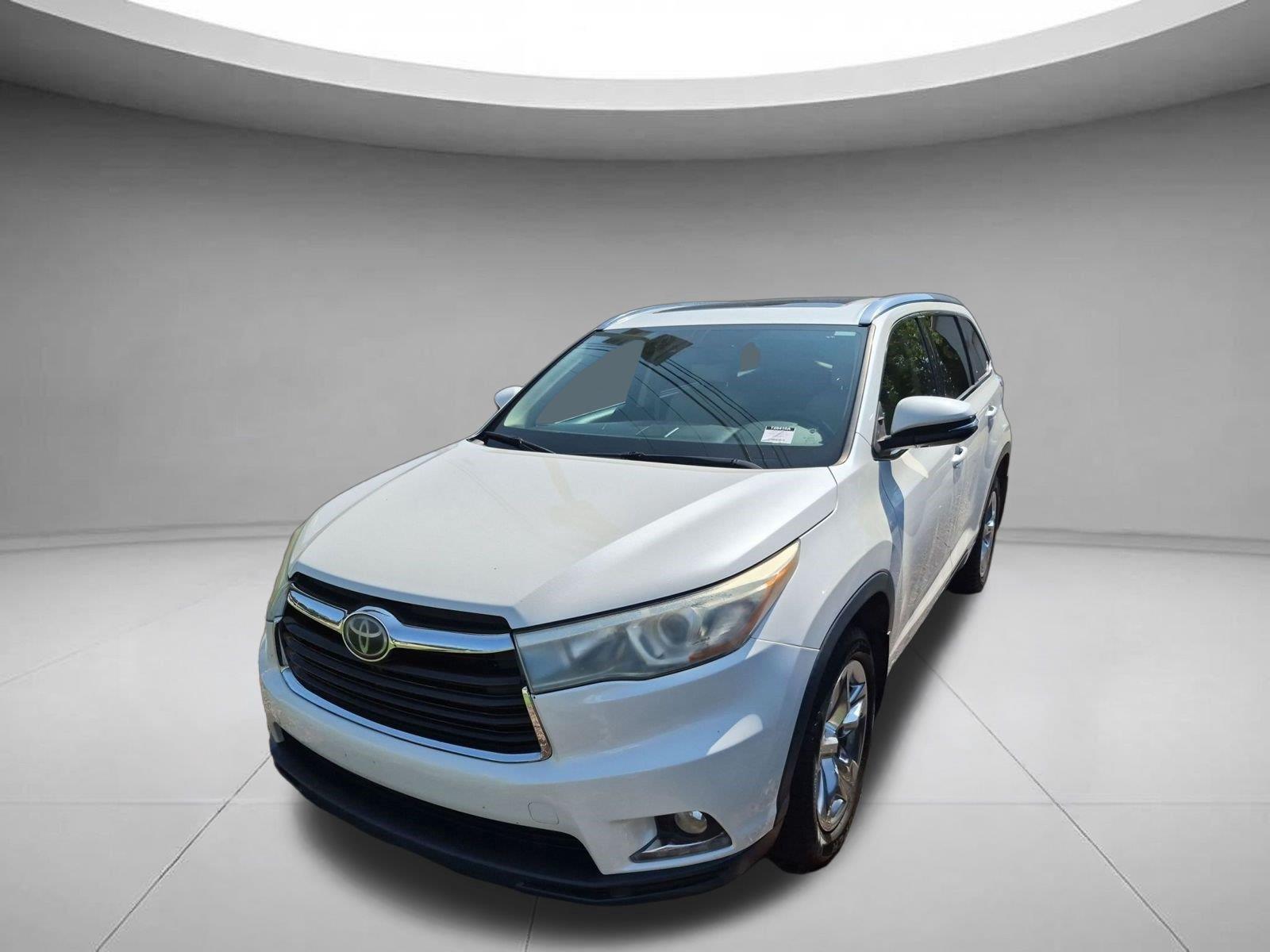 White (Blizzard Pearl) 2016 Toyota Highlander SUV / Crossover All-Wheel Drive Automatic