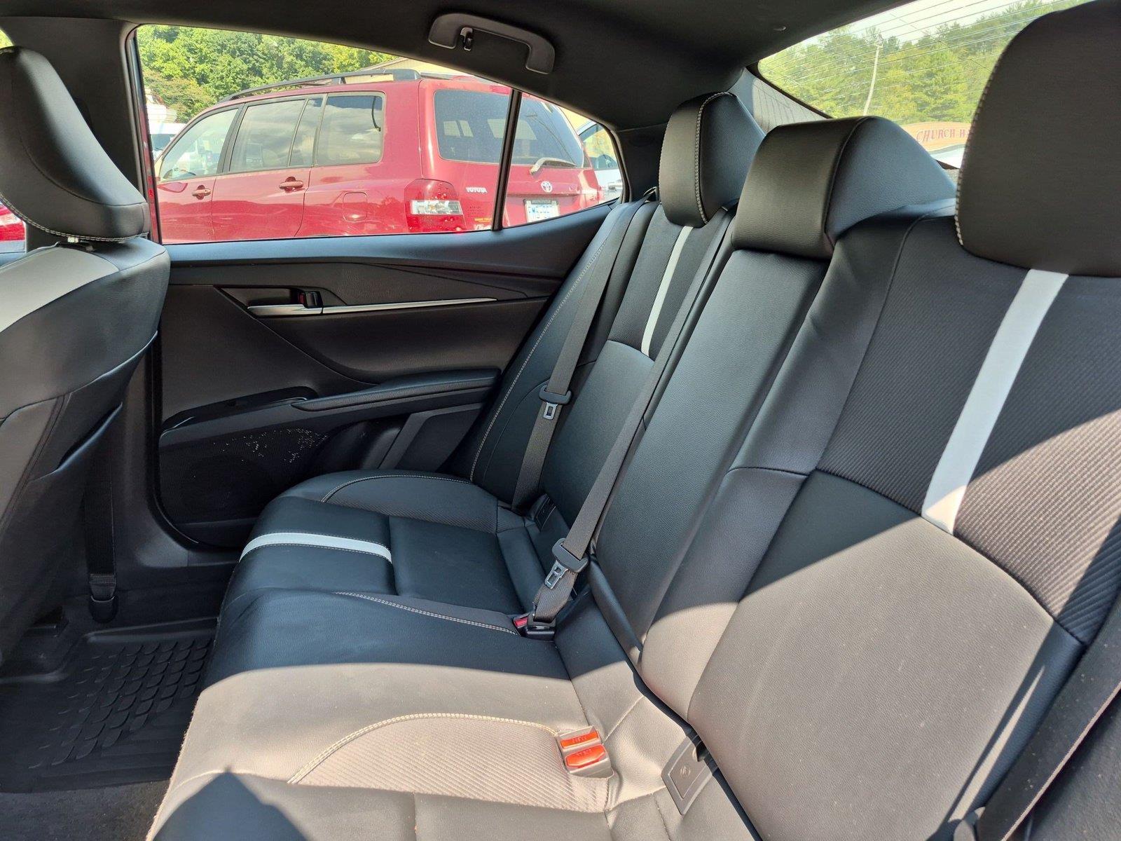 Used 2025 Underground Toyota SE image 31