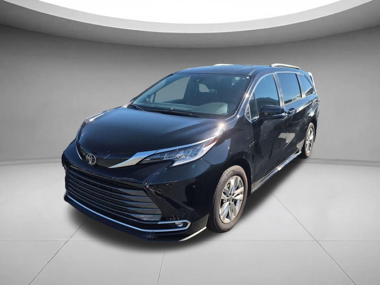 Midnight Black Met 2026 Toyota Sienna Minivan Front-Wheel Drive Continuously Variable Transmission