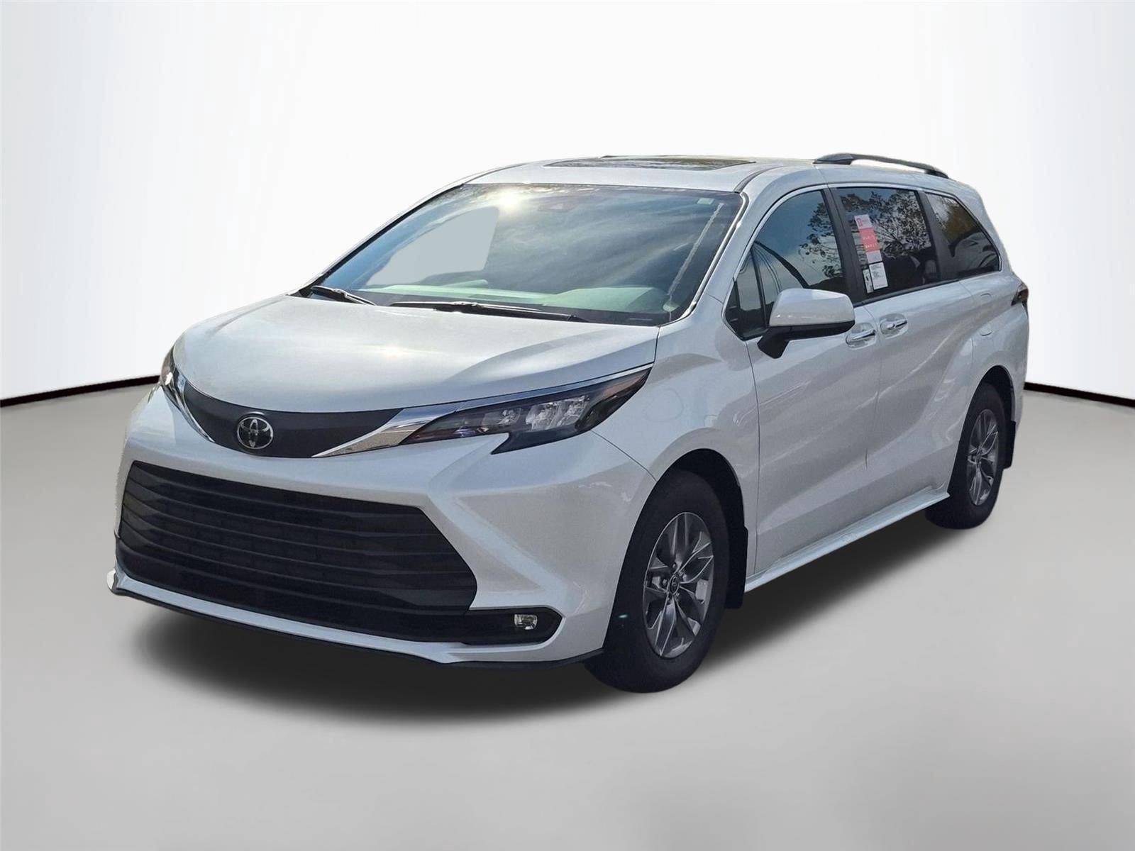 White (Wind Chill Pearl) 2026 Toyota Sienna Minivan All-Wheel Drive Continuously Variable Transmission