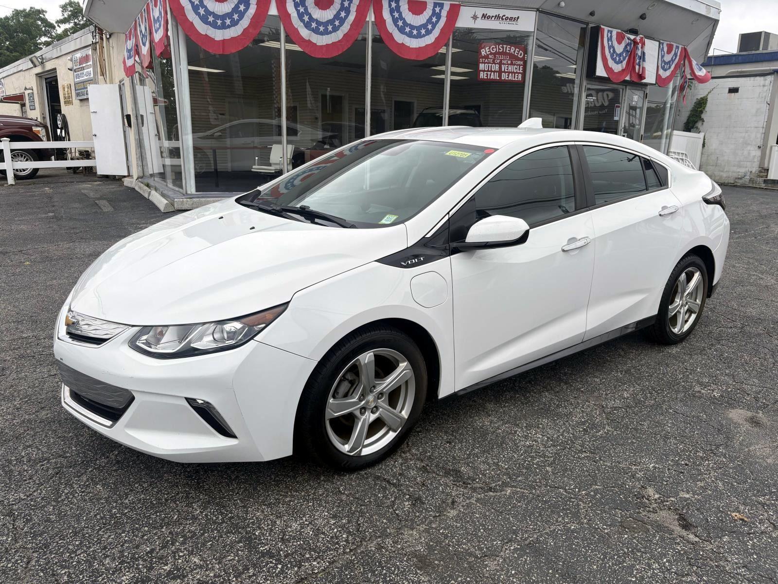 Summit White 2017 Chevrolet Volt Hatchback Front-Wheel Drive Automatic