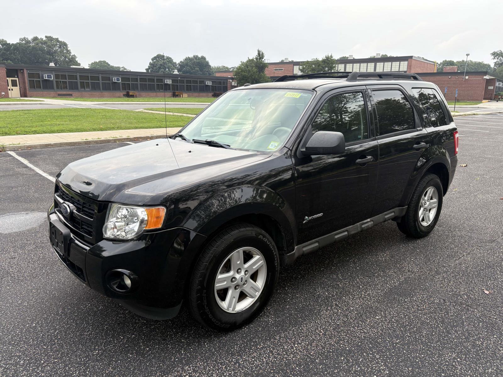 BK 2009 Ford Escape Hybrid SUV / Crossover Front-Wheel Drive Continuously Variable Transmission