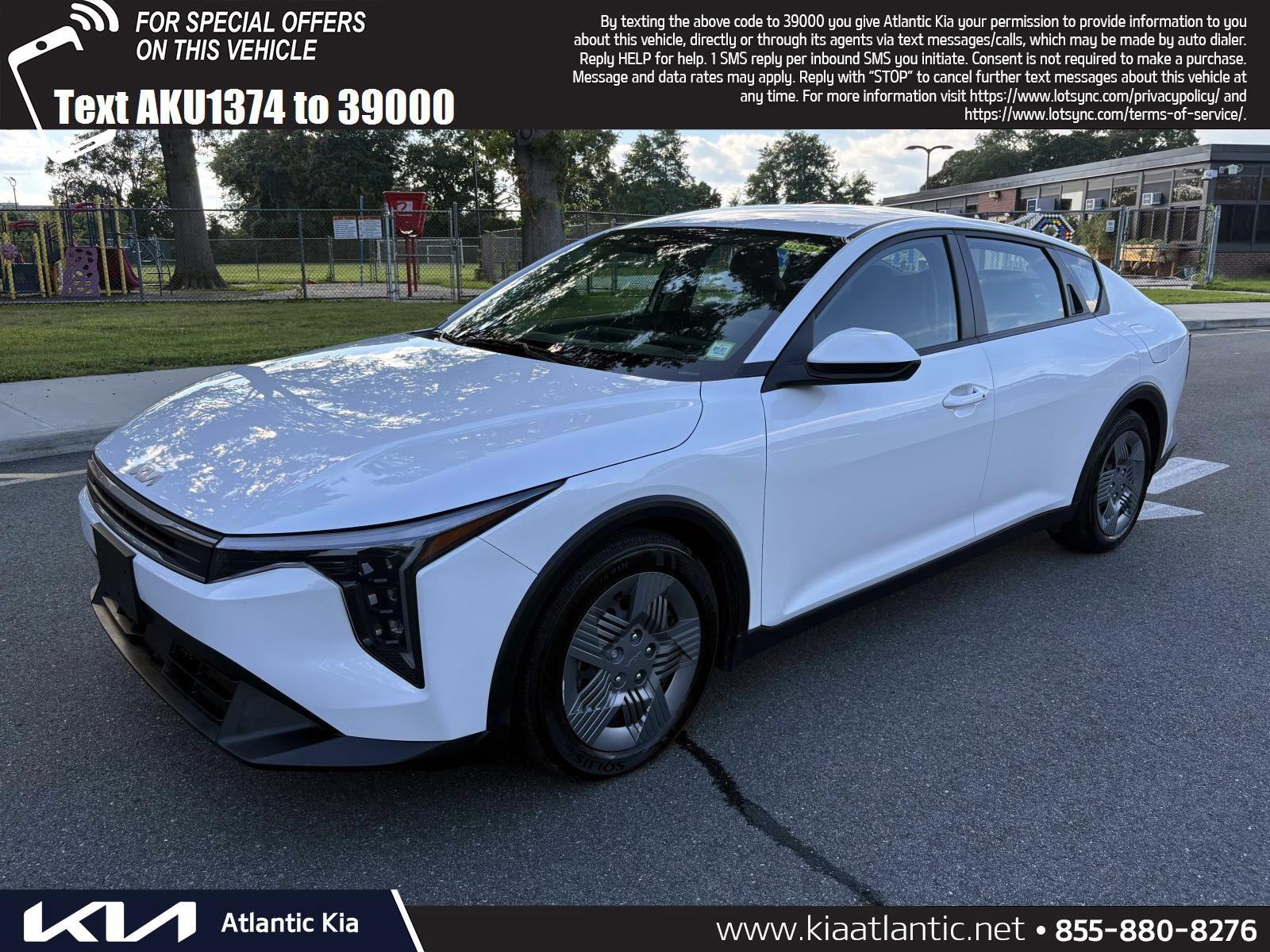 2025 Kia K4 Blanco (Snow White Pearl) Sedán Tracción delantera Transmisión variable continua