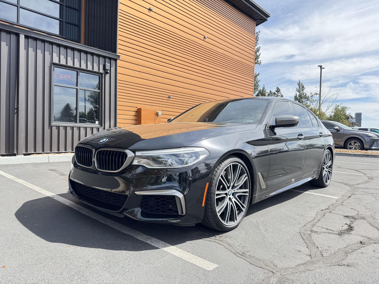 Black Sapphire Metallic 2018 BMW 5 Series Sedan All-Wheel Drive 8-Speed Automatic