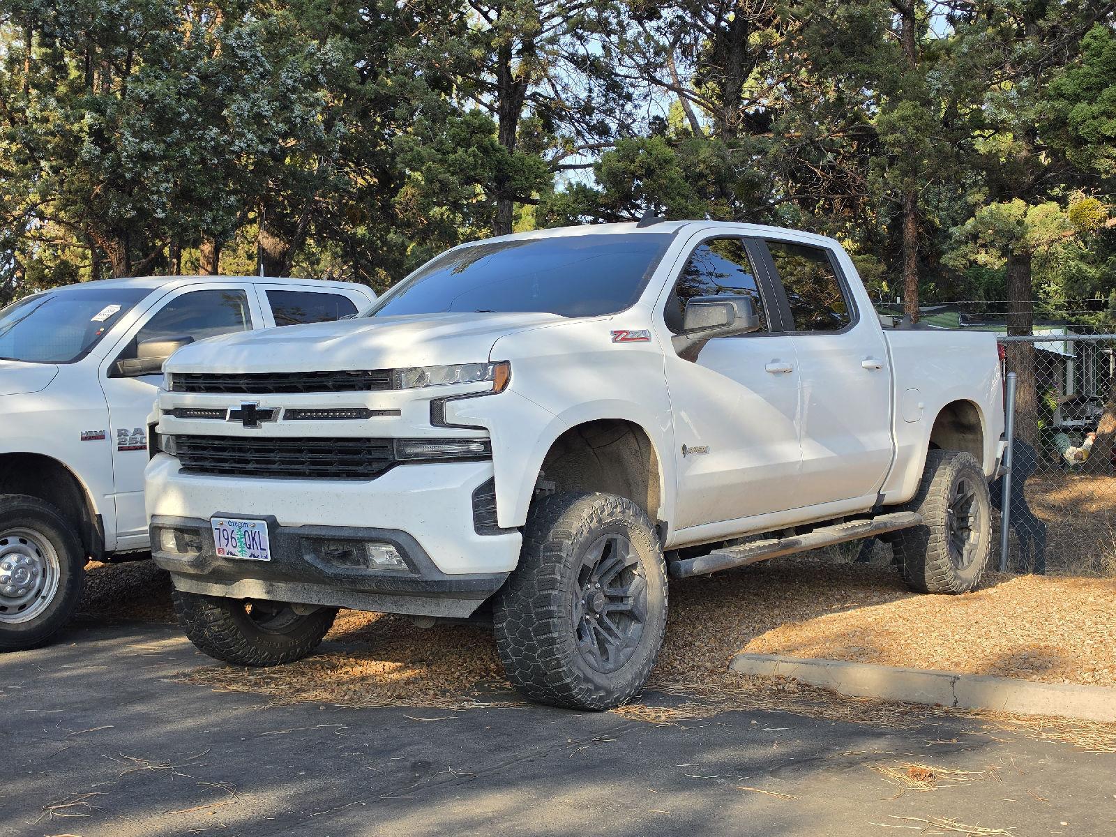 Summit White 2020 Chevrolet Silverado 1500 Pickup Truck Four-Wheel Drive 8-Speed Automatic
