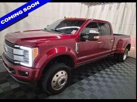 Ruby Red Metallic Tinted Clearcoat 2019 Ford F-450 Super Duty Pickup Truck Four-Wheel Drive 6-Speed Automatic