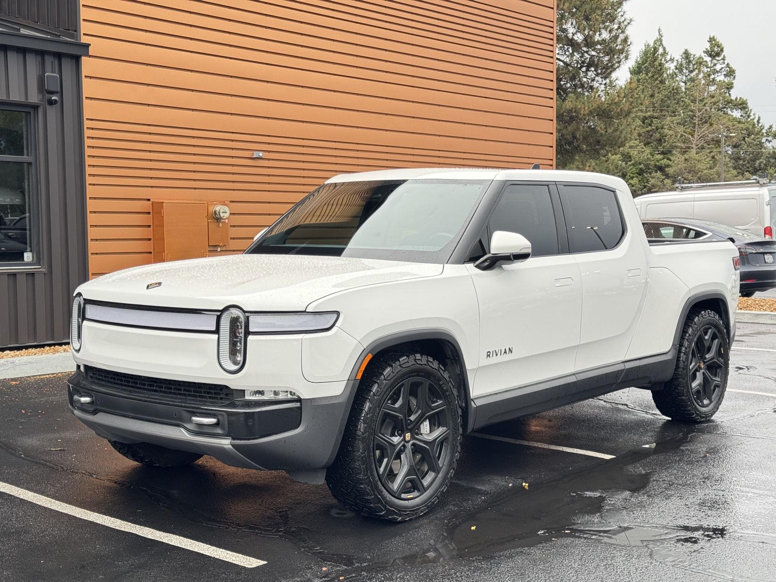 2024 Rivian R1T Adventure Performance Dual Motor Crew Cab AWD