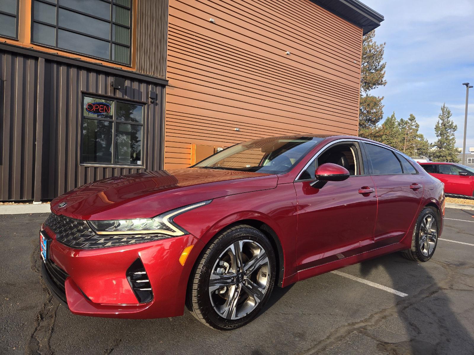 Passion Red Tintcoat 2021 Kia K5 Sedan Front-Wheel Drive 8-Speed Automatic