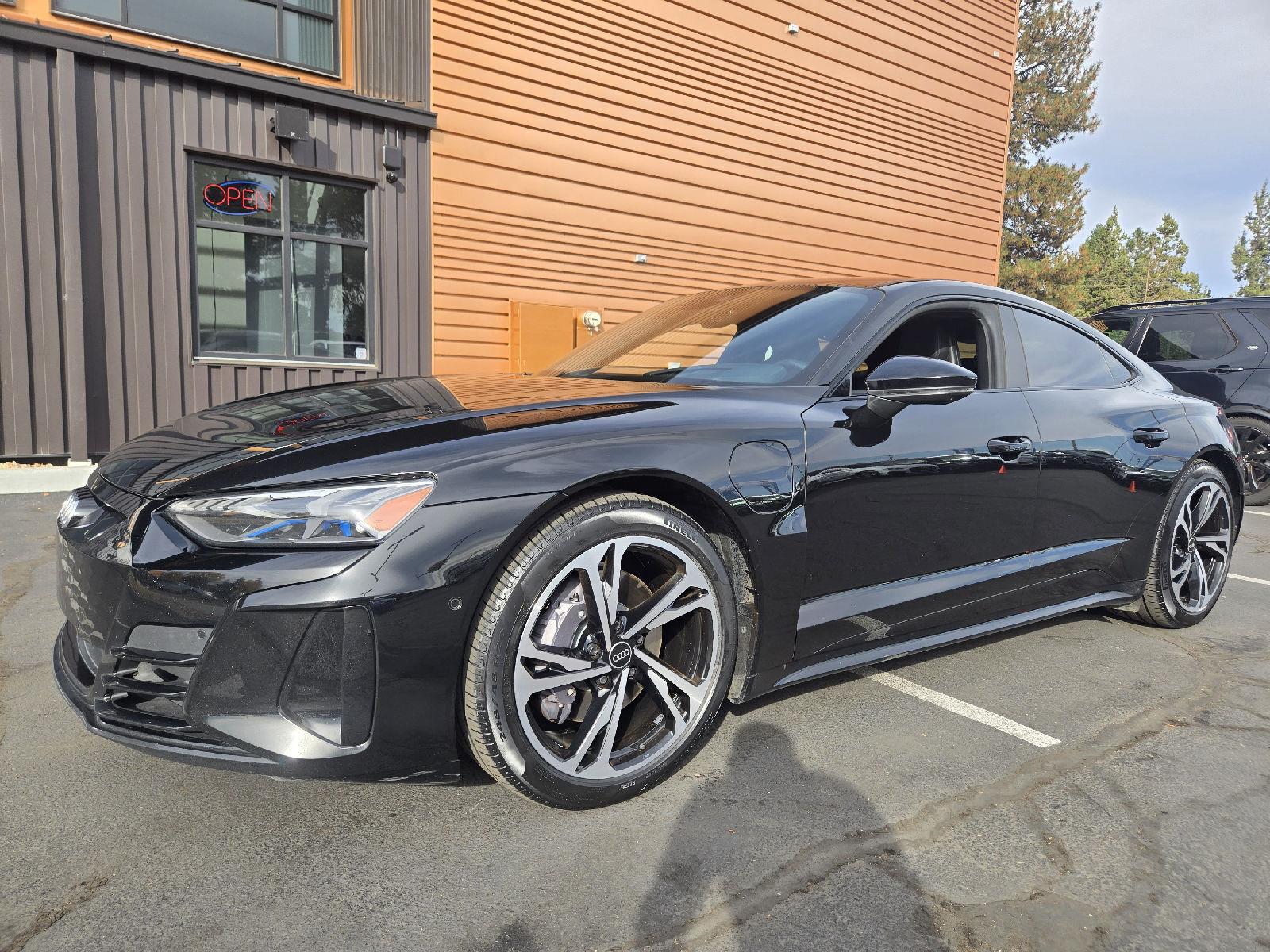Mythos Black Metallic 2022 Audi e-tron GT Sedan All-Wheel Drive Automatic