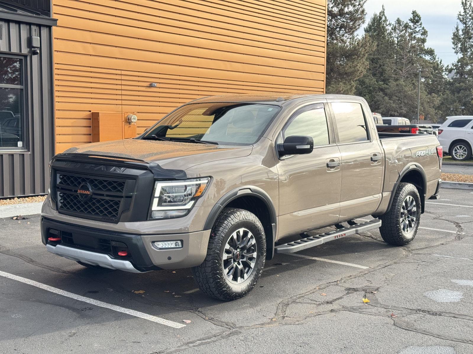 2020 Nissan Titan PRO-4X Crew Cab 4WD