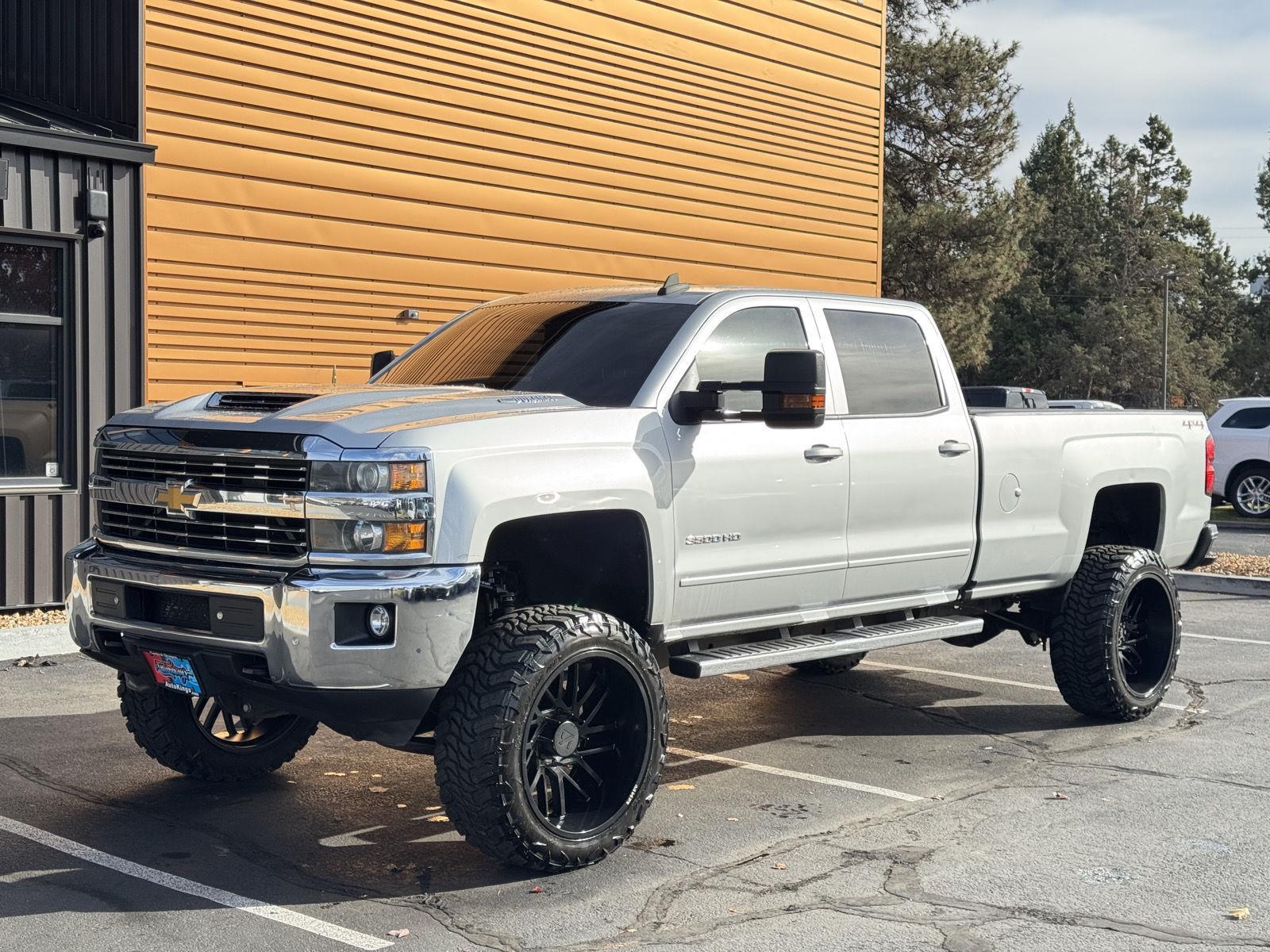 Silver Ice Metallic 2017 Chevrolet Silverado 3500HD Pickup Truck Four-Wheel Drive 6-Speed Automatic