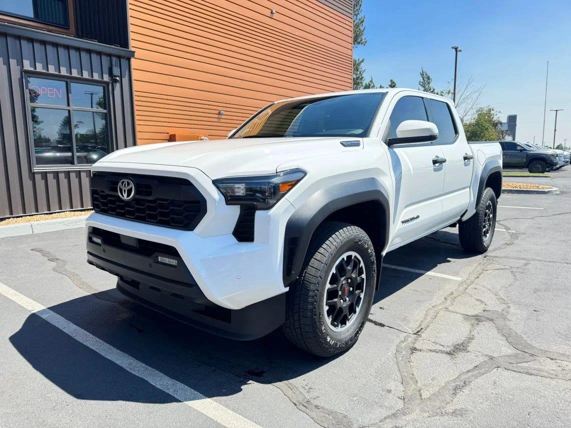 Ice Cap 2024 Toyota Tacoma Pickup Truck Four-Wheel Drive Automatic