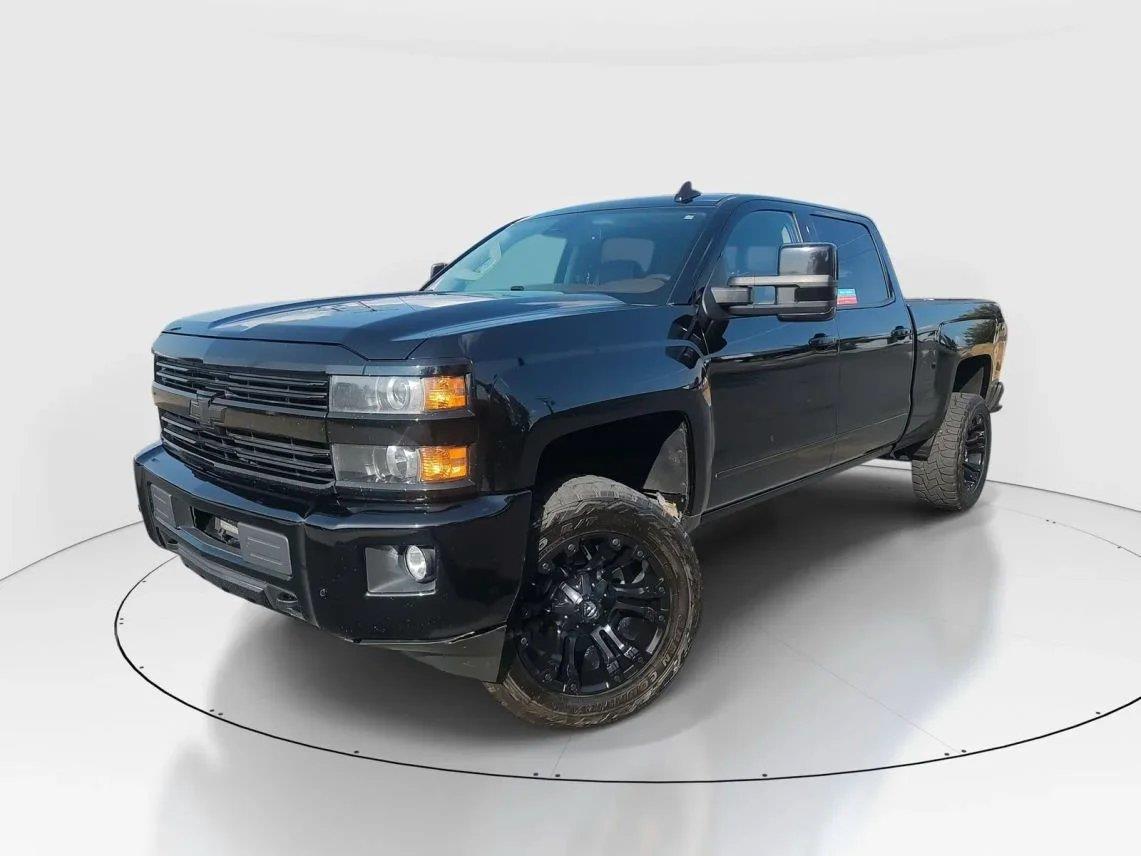 Black 2015 Chevrolet Silverado 2500HD Pickup Truck Four-Wheel Drive 6-Speed Automatic Overdrive