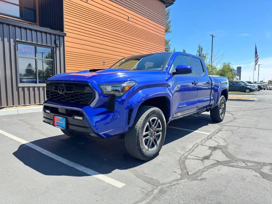 Blue Crush Metallic 2025 Toyota Tacoma Pickup Truck Four-Wheel Drive 8-Speed Automatic