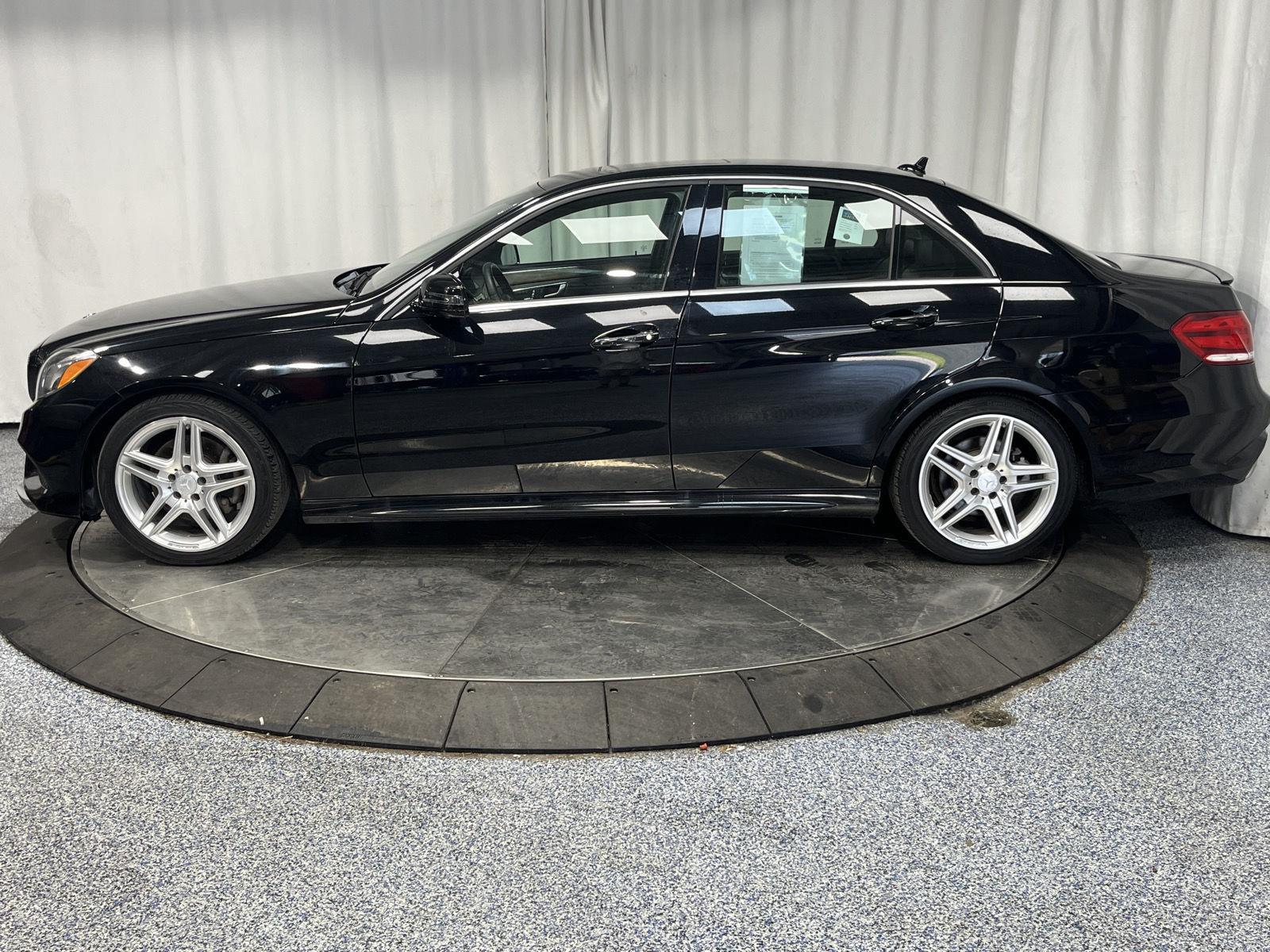 2014 Mercedes Benz E photo 2