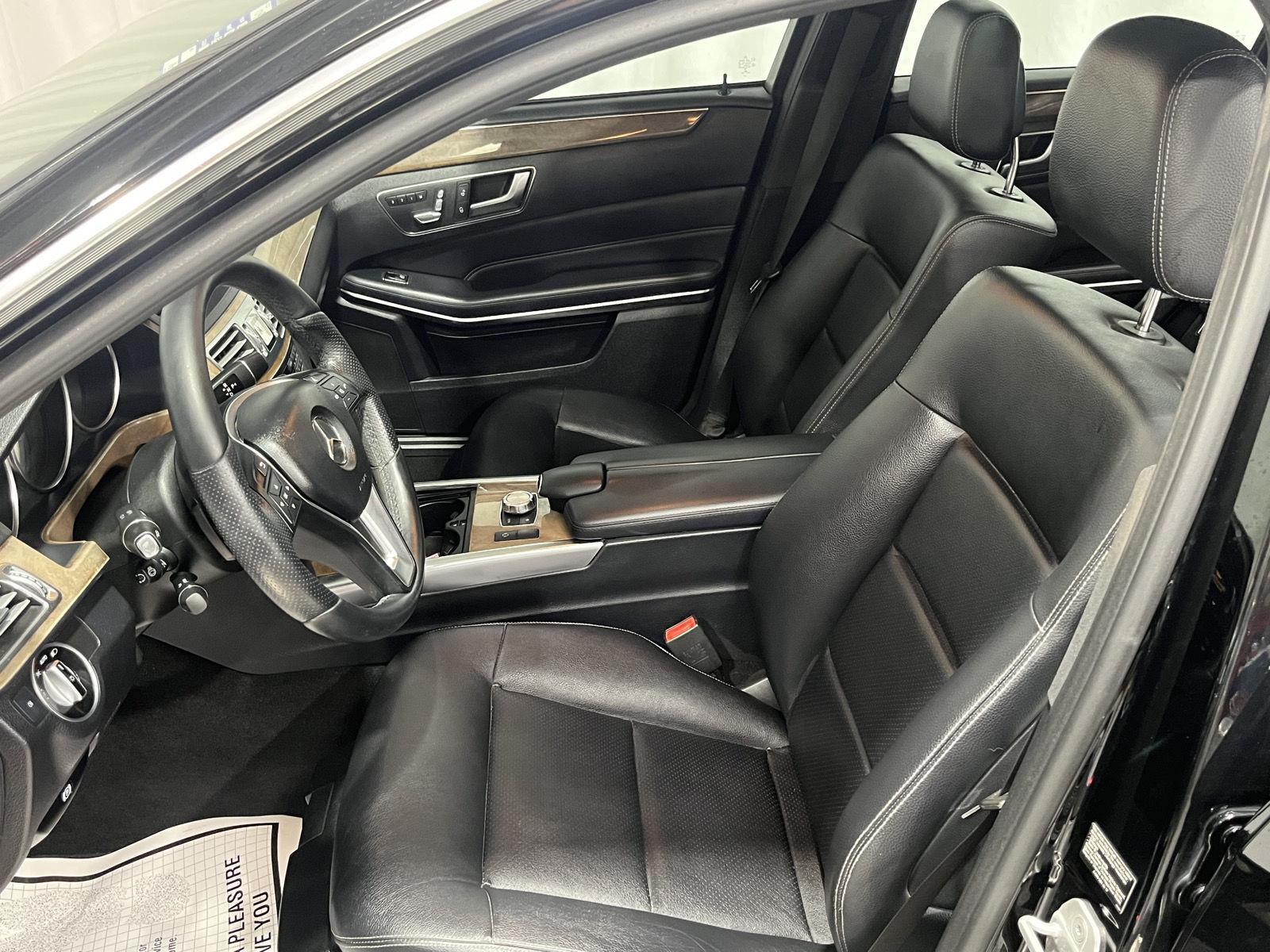 2014 Mercedes Benz E photo 4