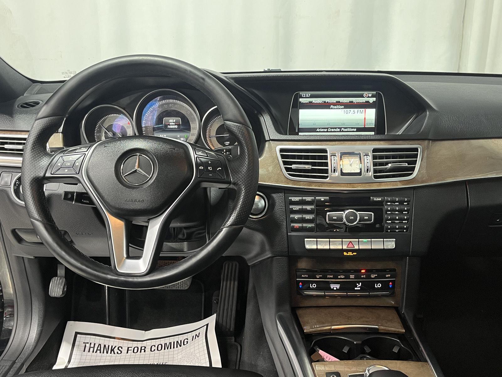 2014 Mercedes Benz E photo 7