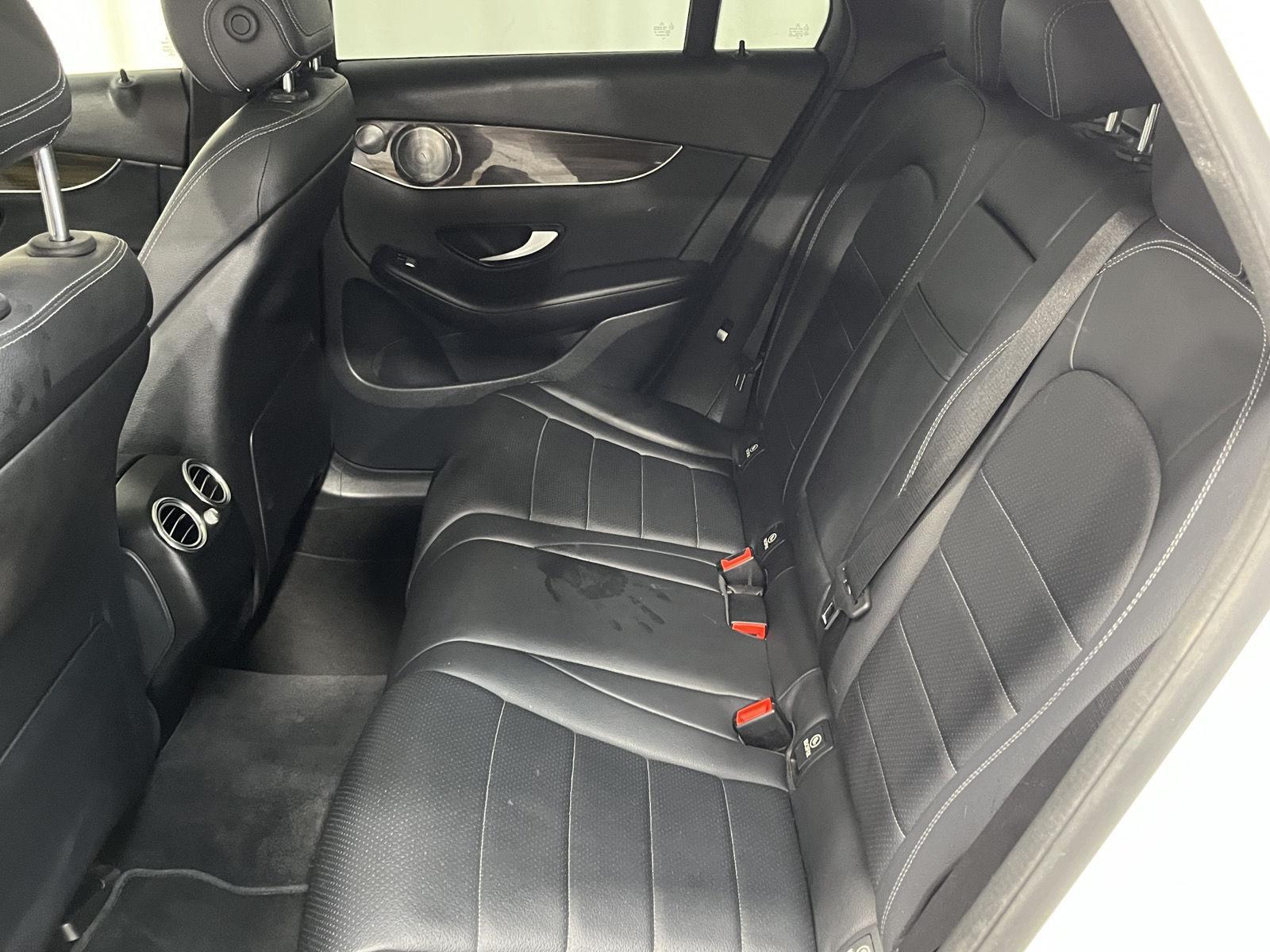 2016 Mercedes Benz GLC 300 photo 10