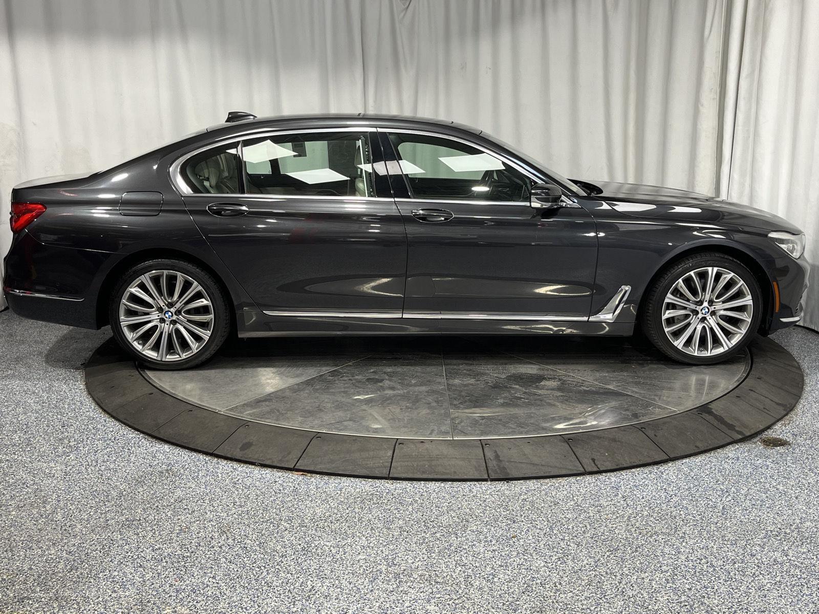 2016 Bmw 750i xDrive photo 6