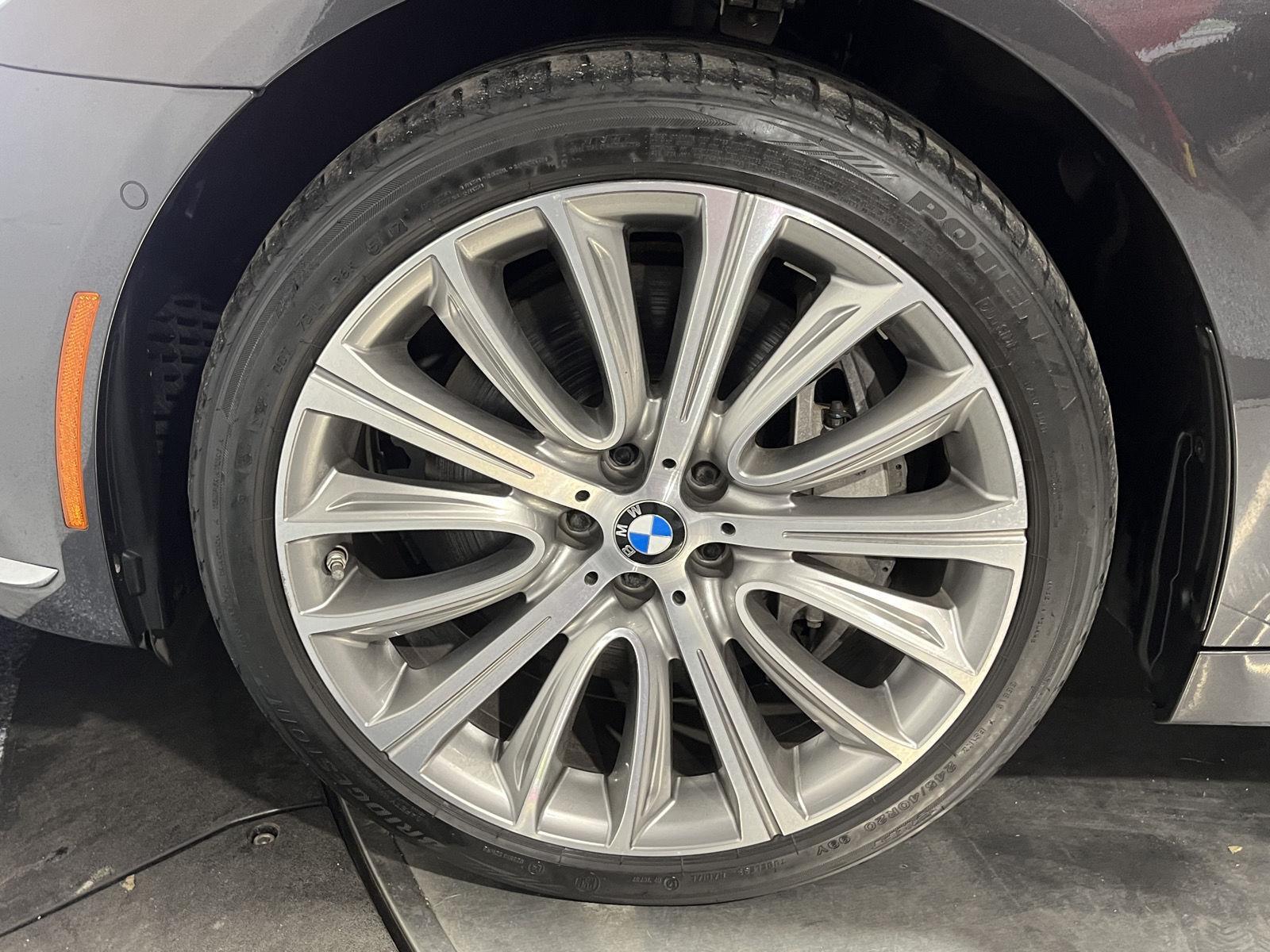 2016 Bmw 750i xDrive photo 16