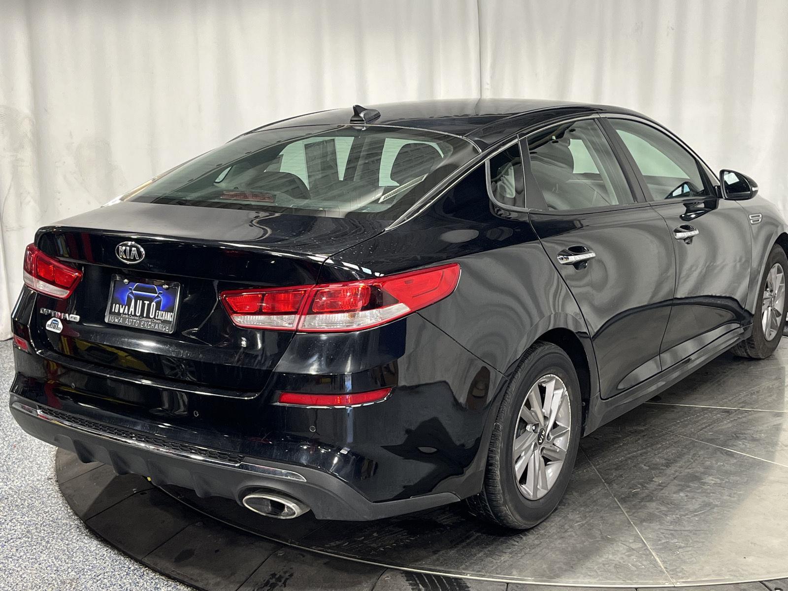 2020 Kia Optima LX photo 7