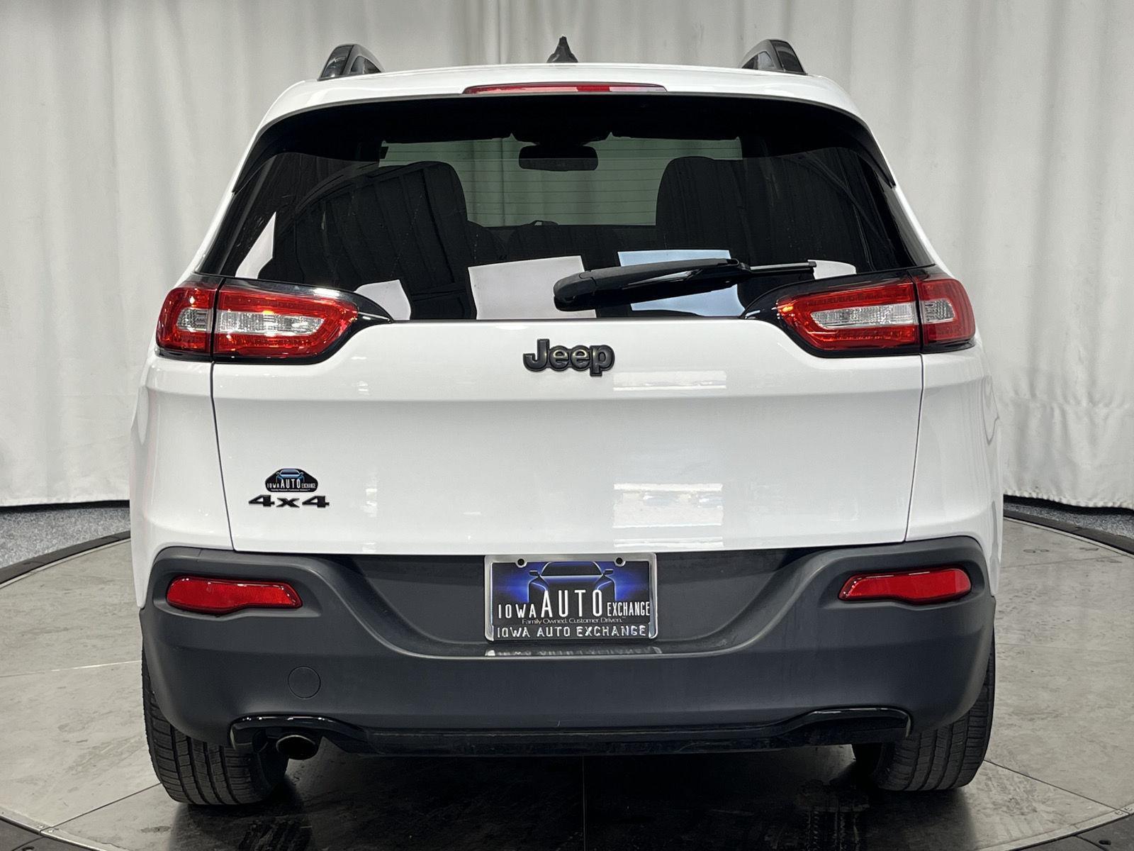 2017 Jeep Cherokee Altitude photo 6