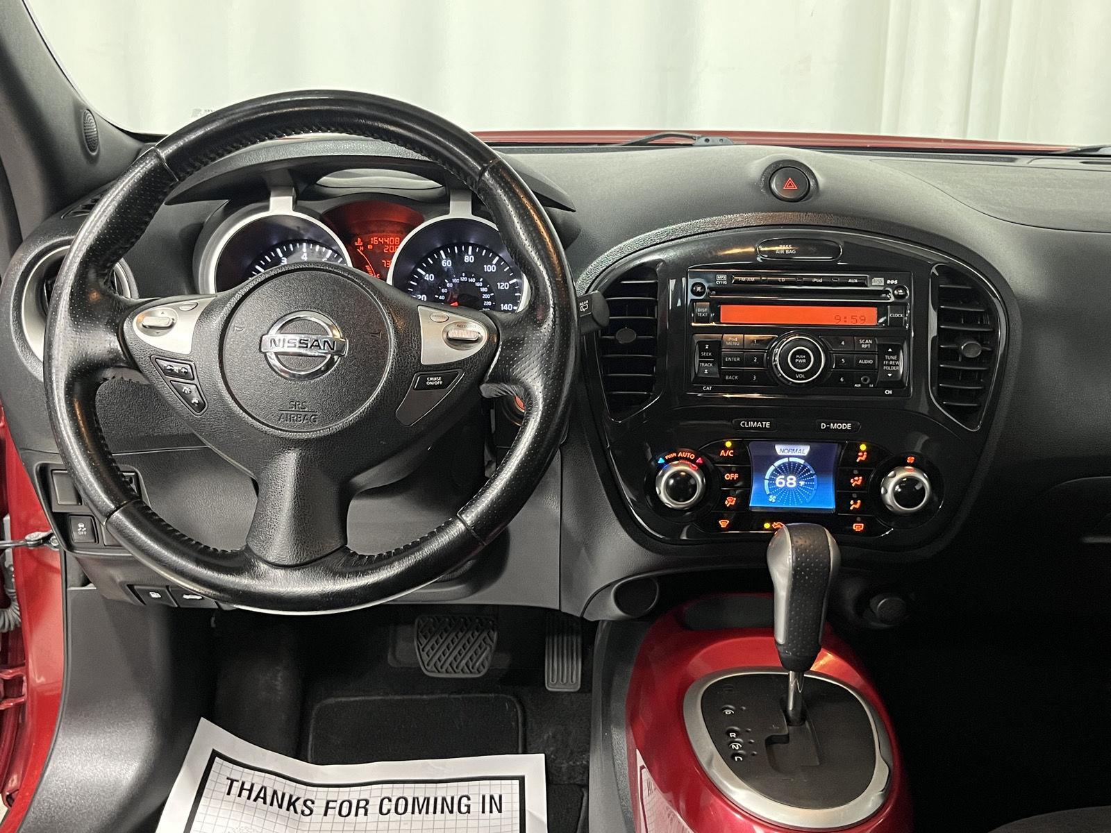 2012 Nissan Juke SV photo 12