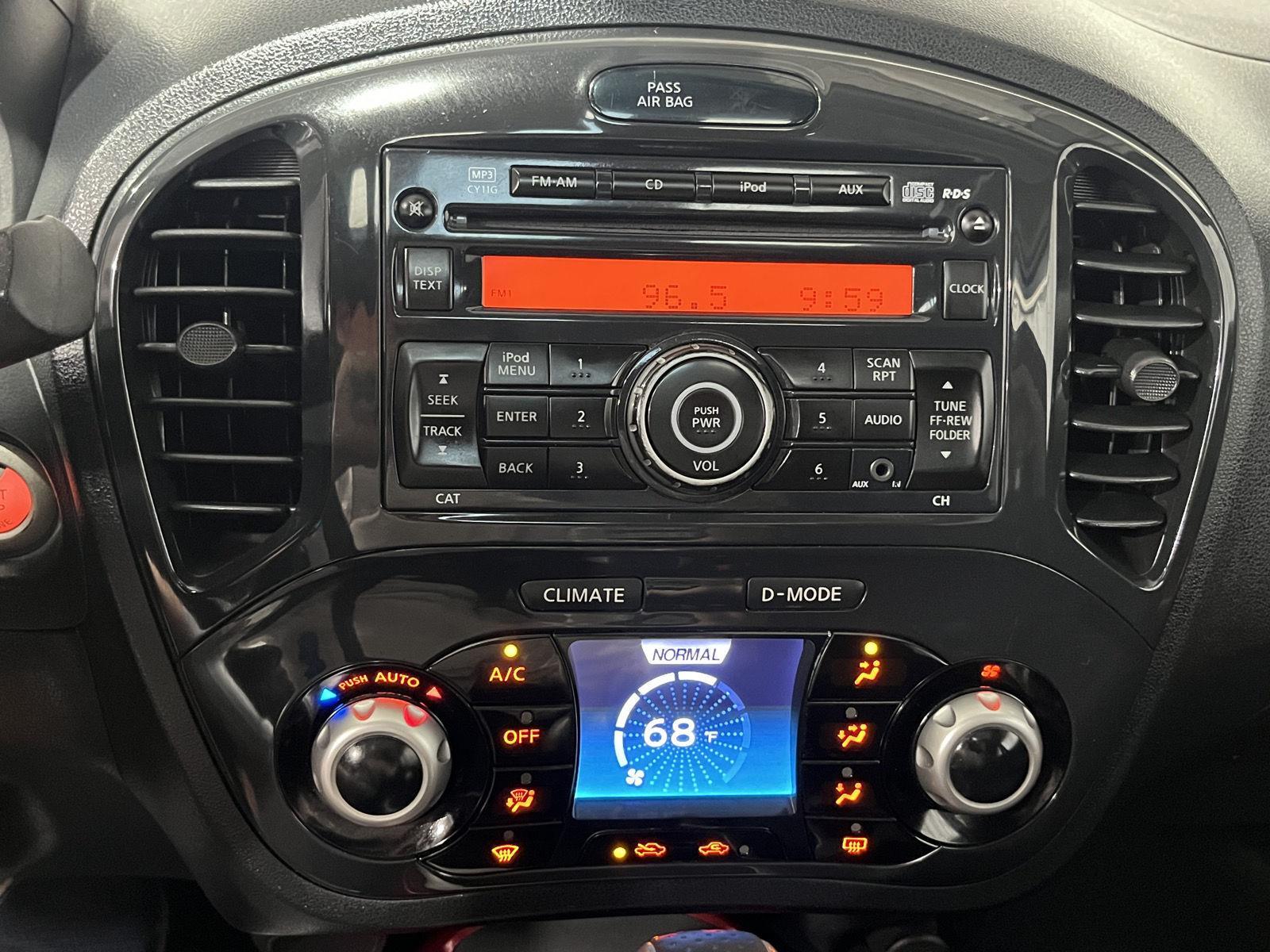 2012 Nissan Juke SV photo 15