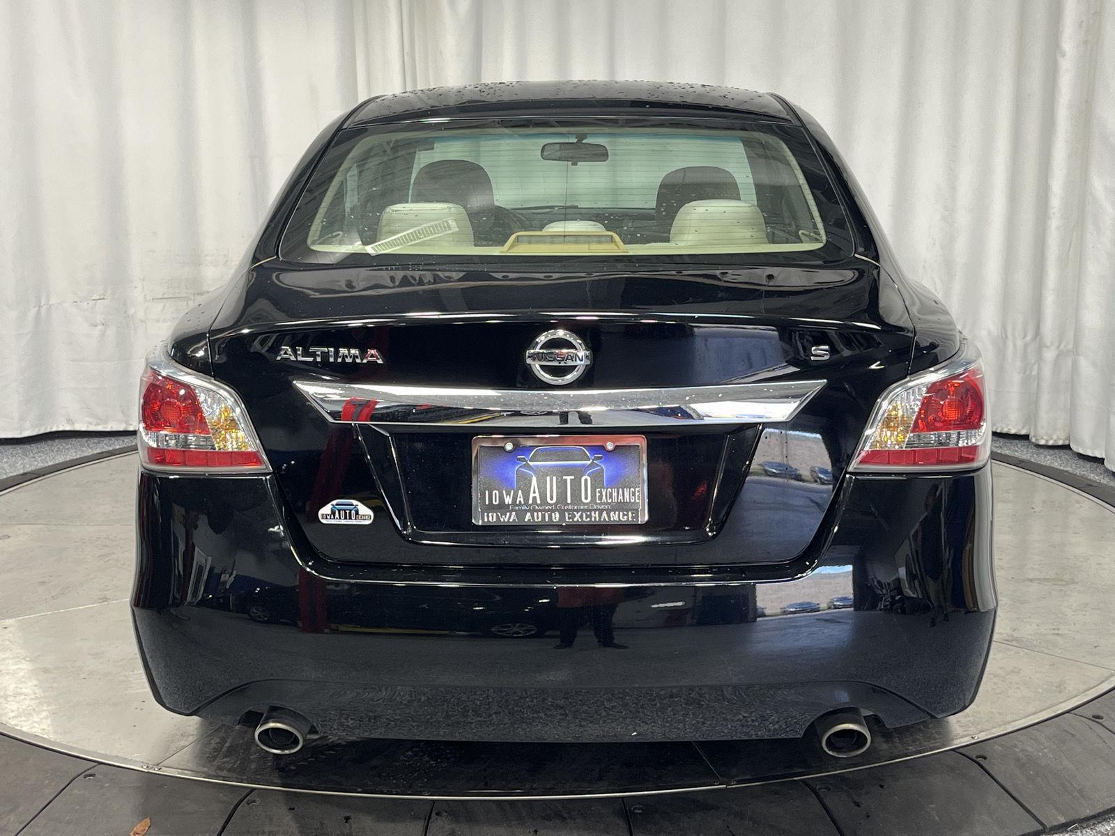 2015 Nissan Altima 2.5 S photo 5